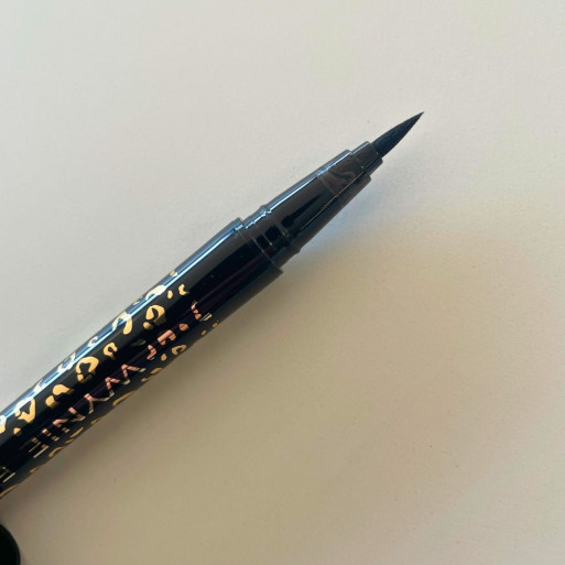 Eyeliner Líquido Negro